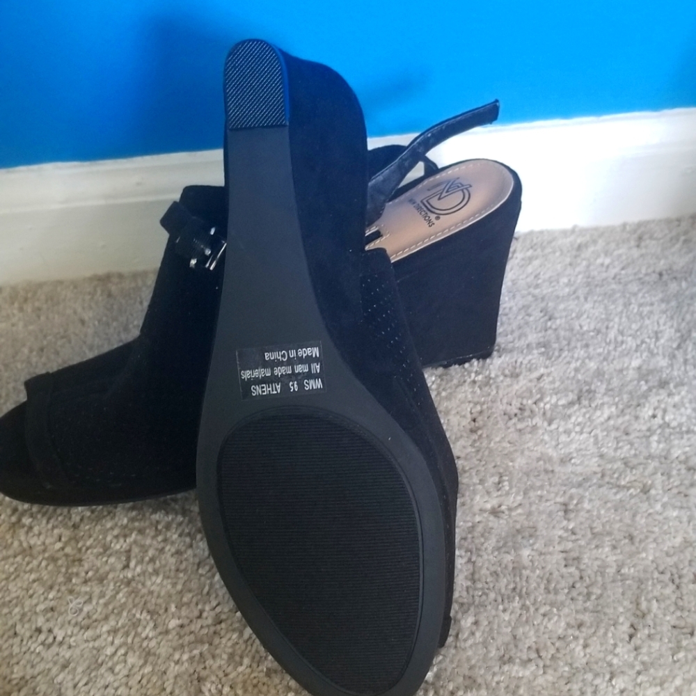 Ladies summer wedge